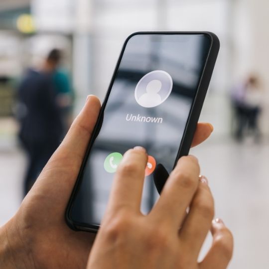 Telefon Neden Mesgule Dusuyor